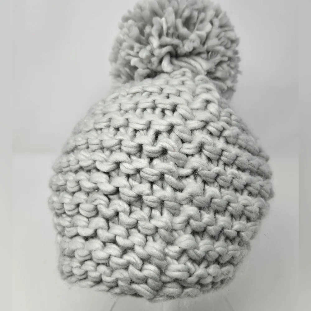 VINCE CAMUTO WINTER BEANIE BUNDLE SET OF 2 BLACK KNIT GREY CHUNKY HAT WOMEN OS